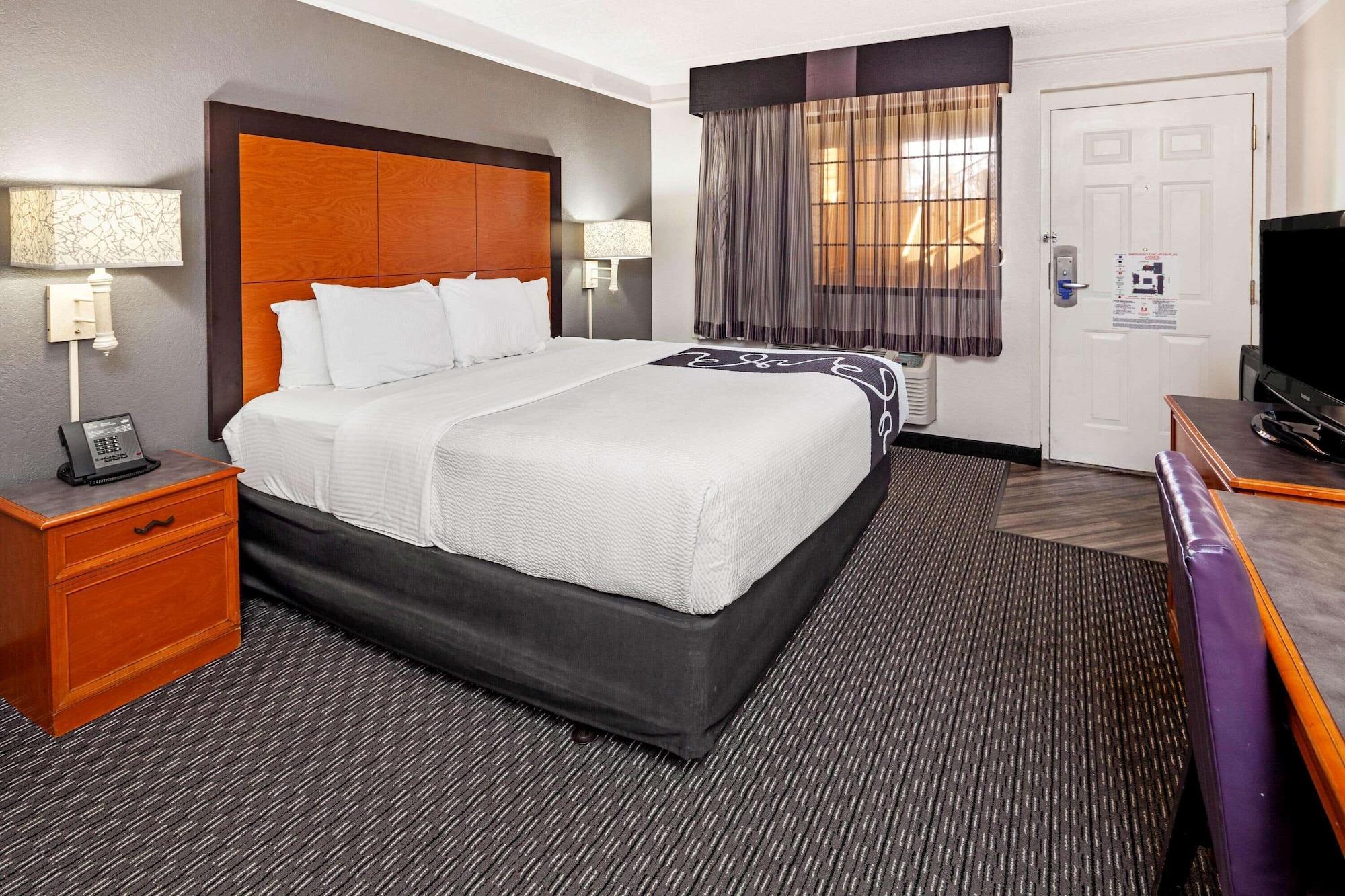 La Quinta Inn By Wyndham Ventura Esterno foto