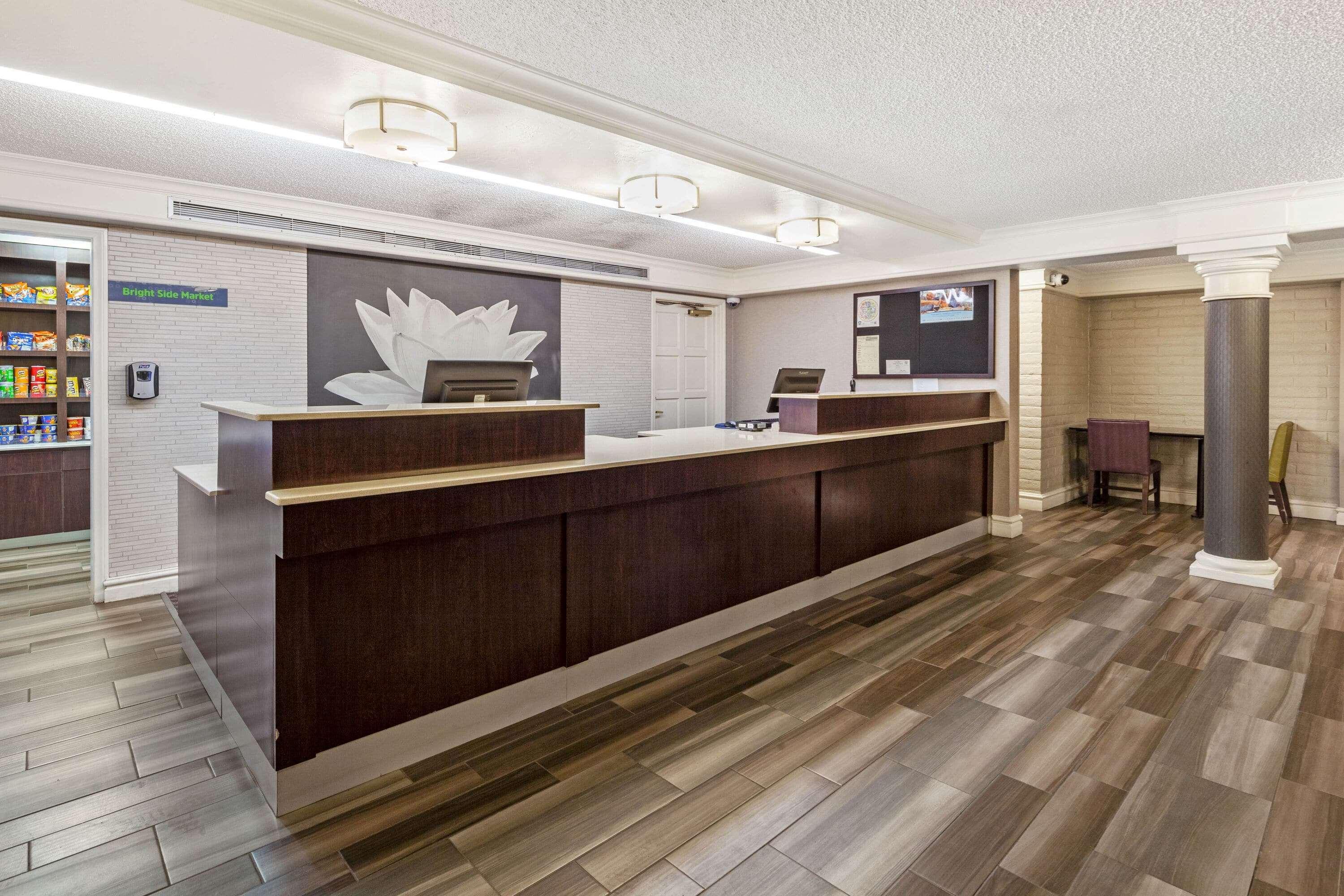 La Quinta Inn By Wyndham Ventura Esterno foto
