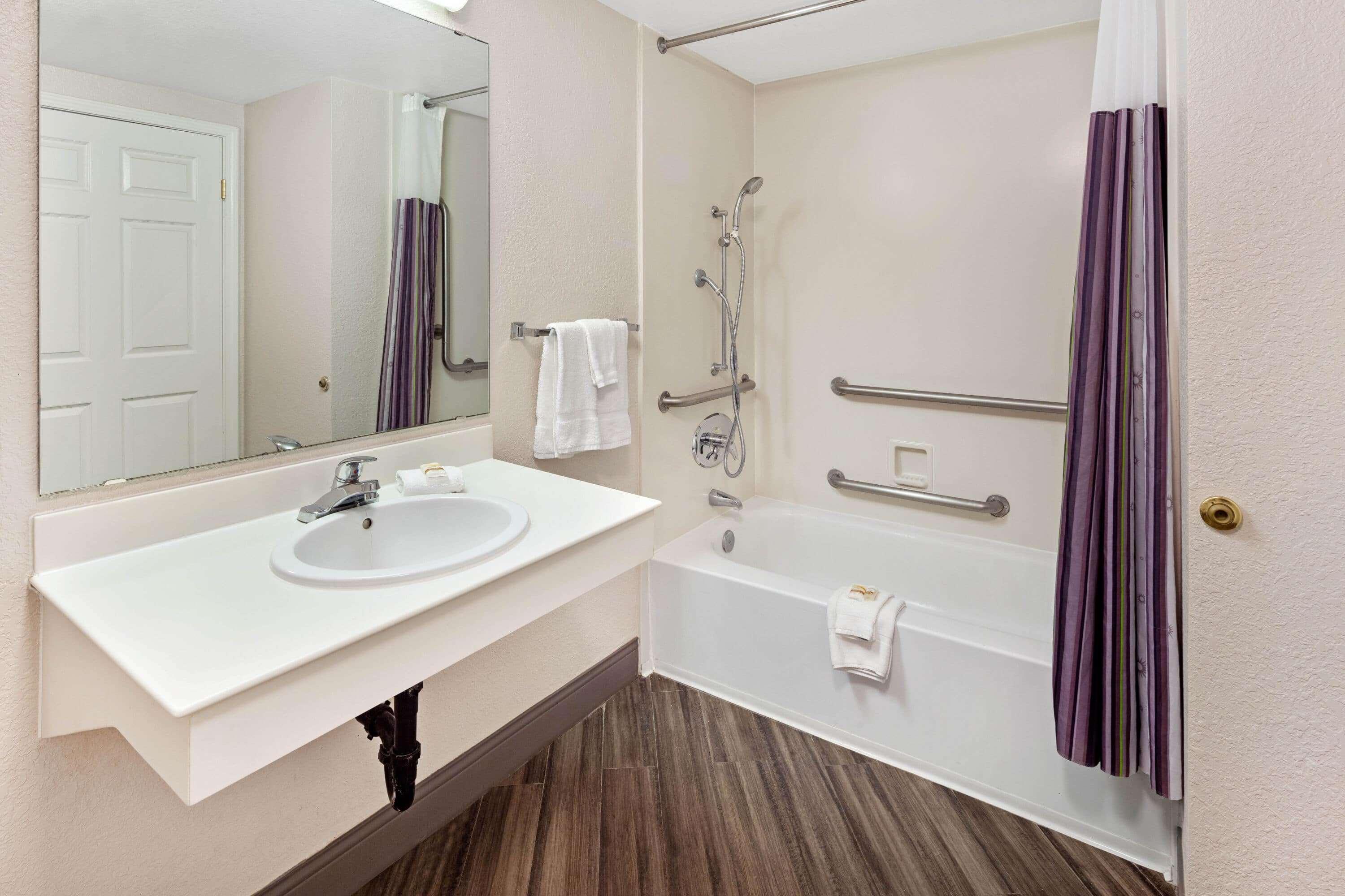 La Quinta Inn By Wyndham Ventura Esterno foto
